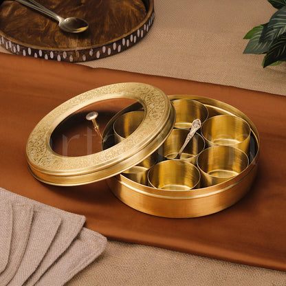 "तामा को मसला बक्स" Copper Spice Box